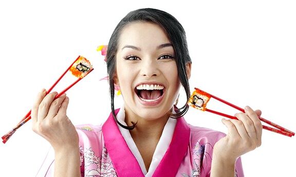gadis nyekel sushi pikeun diet Jepang
